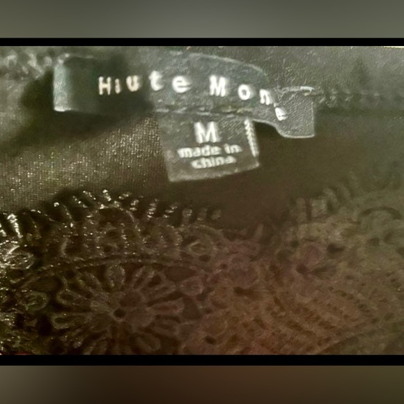 Beautiful black lace bodysuit - Picture 4 of 4